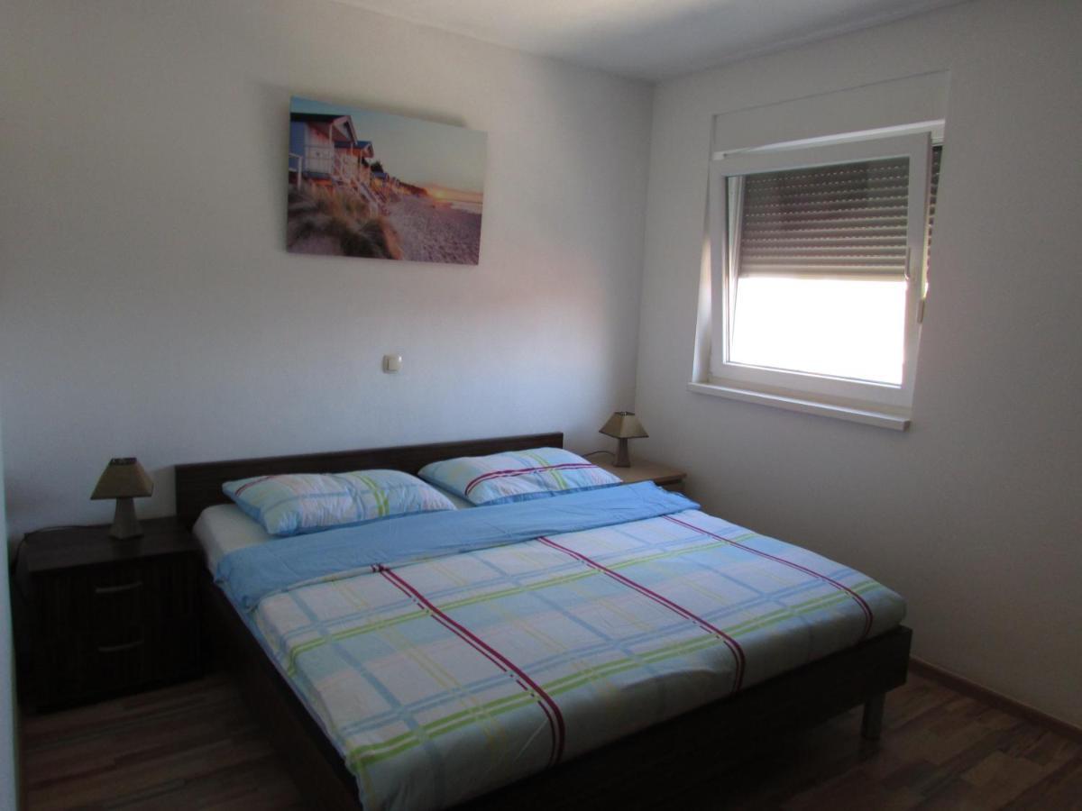 Miaantonia Apartment Vrsi